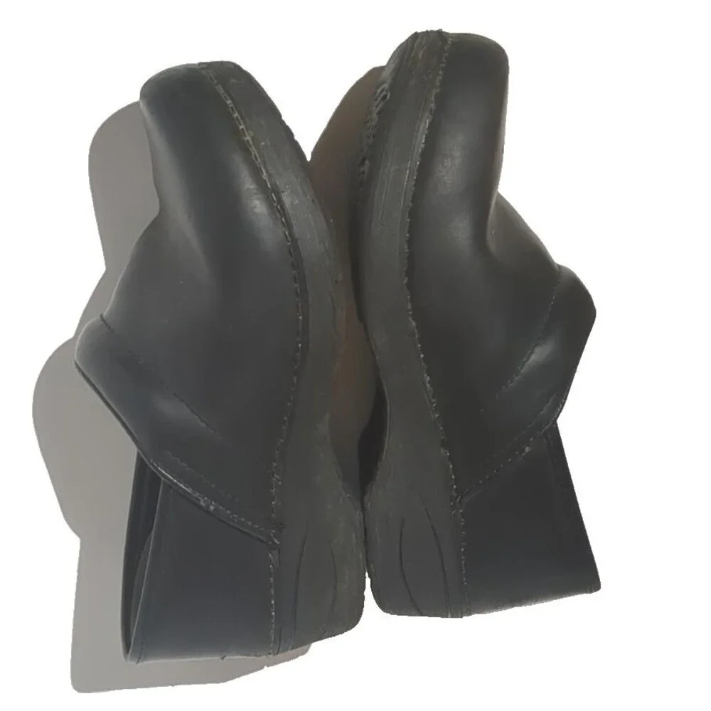 Dansko Nursing Clogs Women  EU39 US 8.5 Black Shoes Medical Professional 3959100